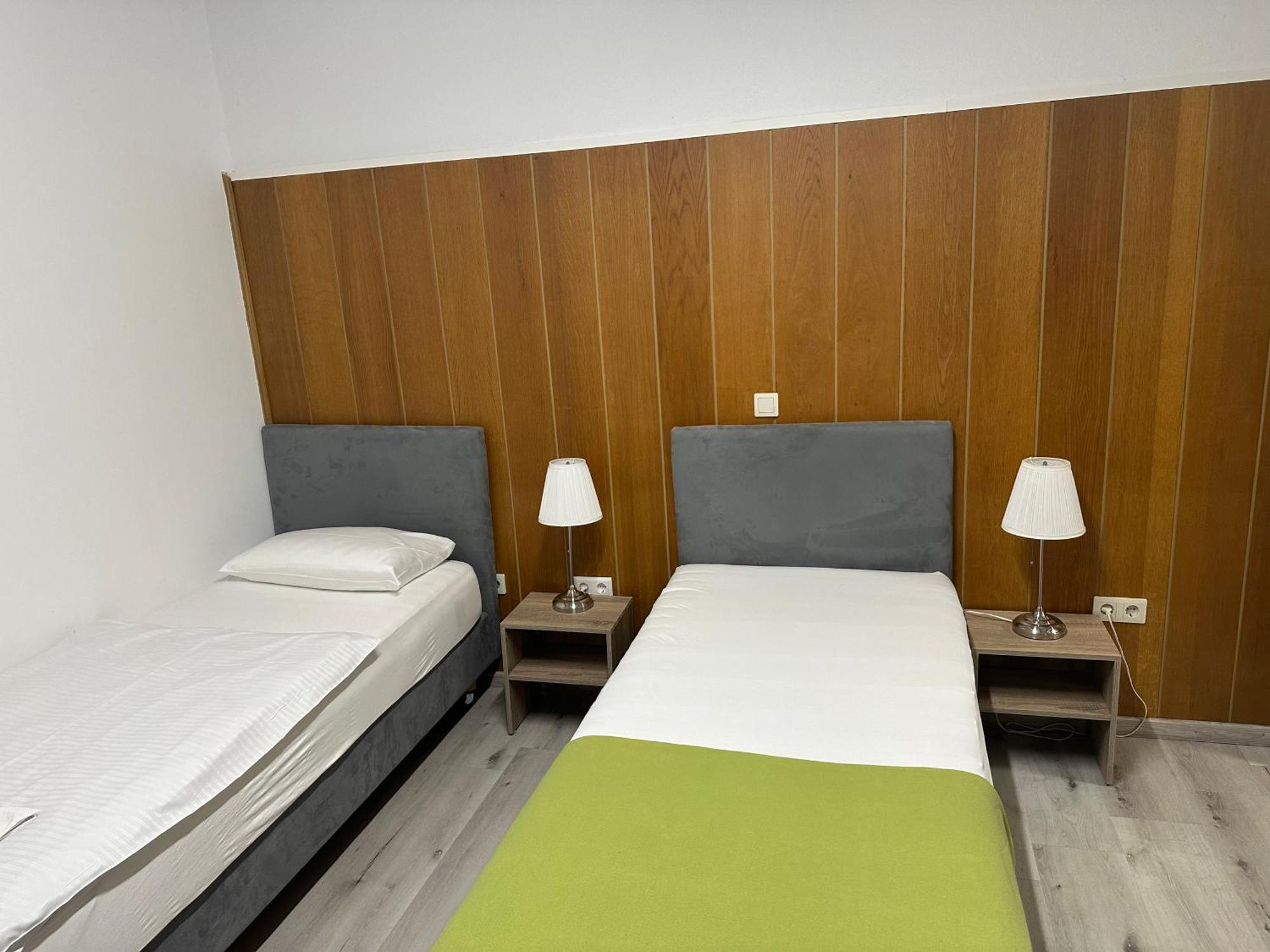 Hotel Alte Wache Mariental Esterno foto